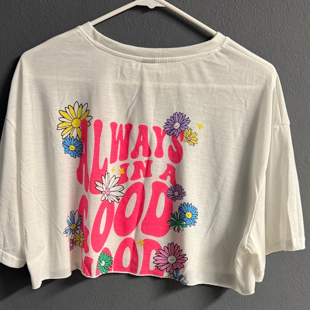 SHEIN White Casual Crop Top